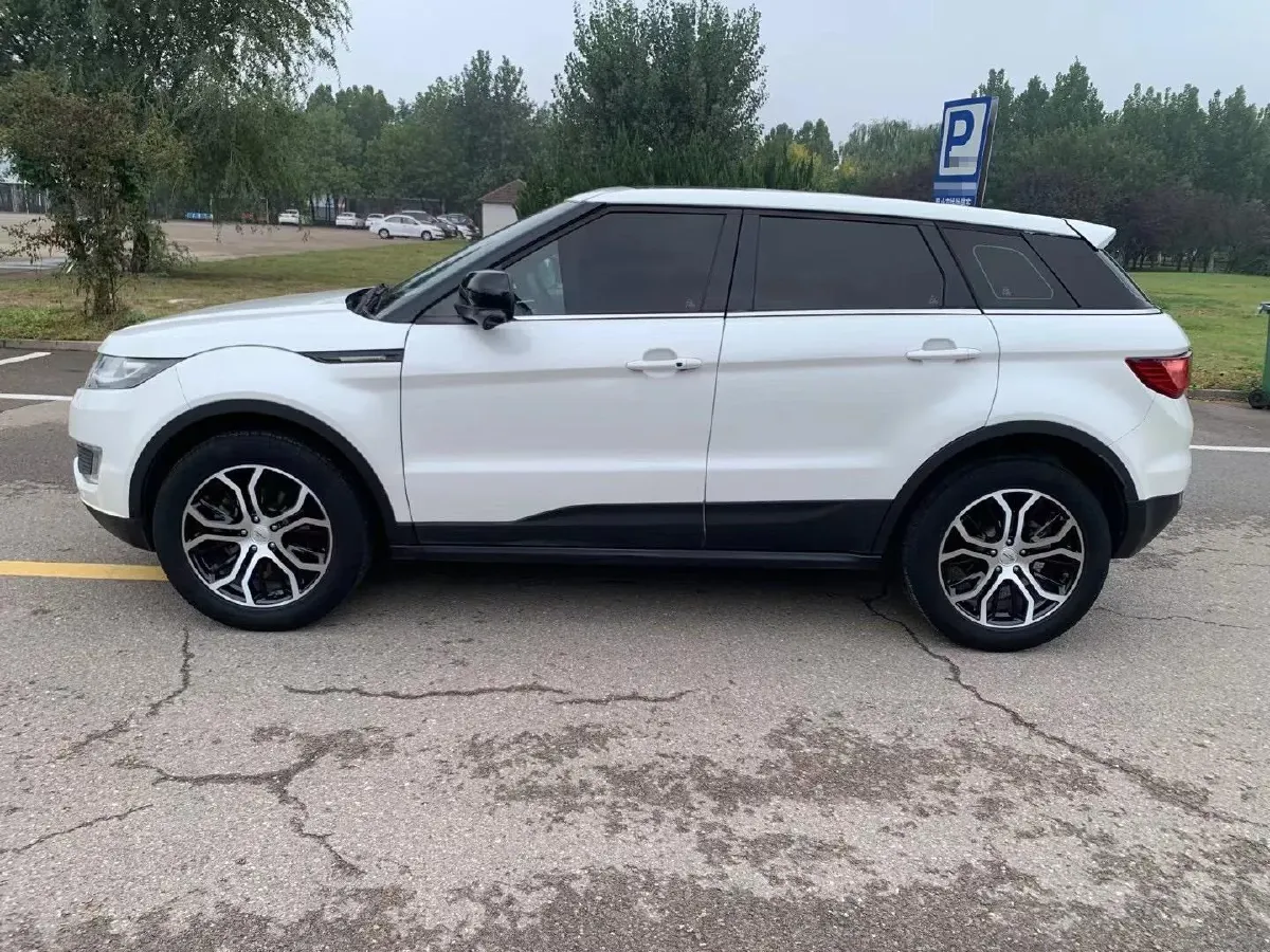 2015 Landwind X7 2.0T 190HP L4 8AT,autocango,china used car exporter,china ev exporter,chinese used car exporter,chinese used ev exporter