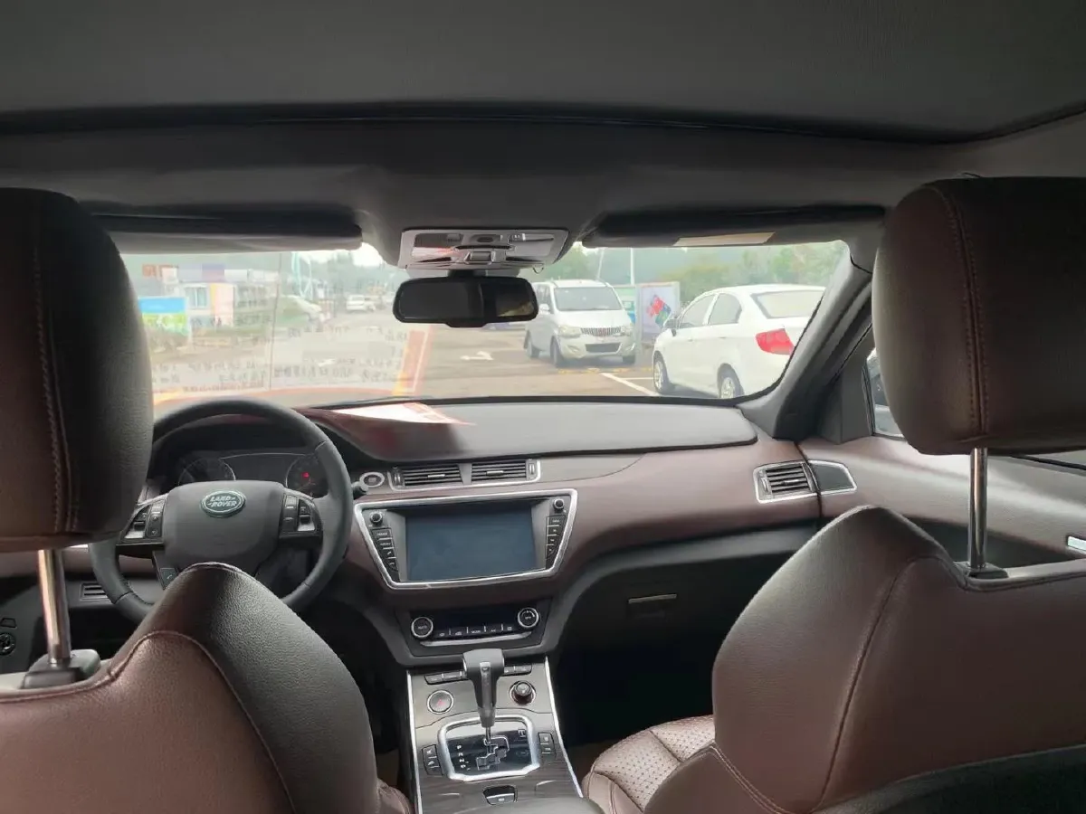 2015 Landwind X7 2.0T 190HP L4 8AT,autocango,china used car exporter,china ev exporter,chinese used car exporter,chinese used ev exporter