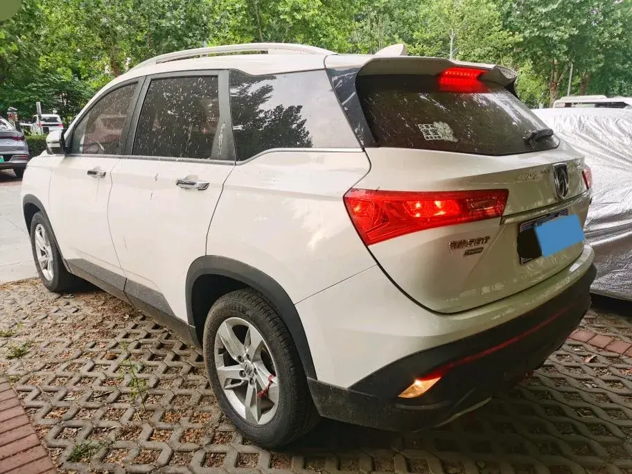 2018 BAOJUN 530 thumbnail 3