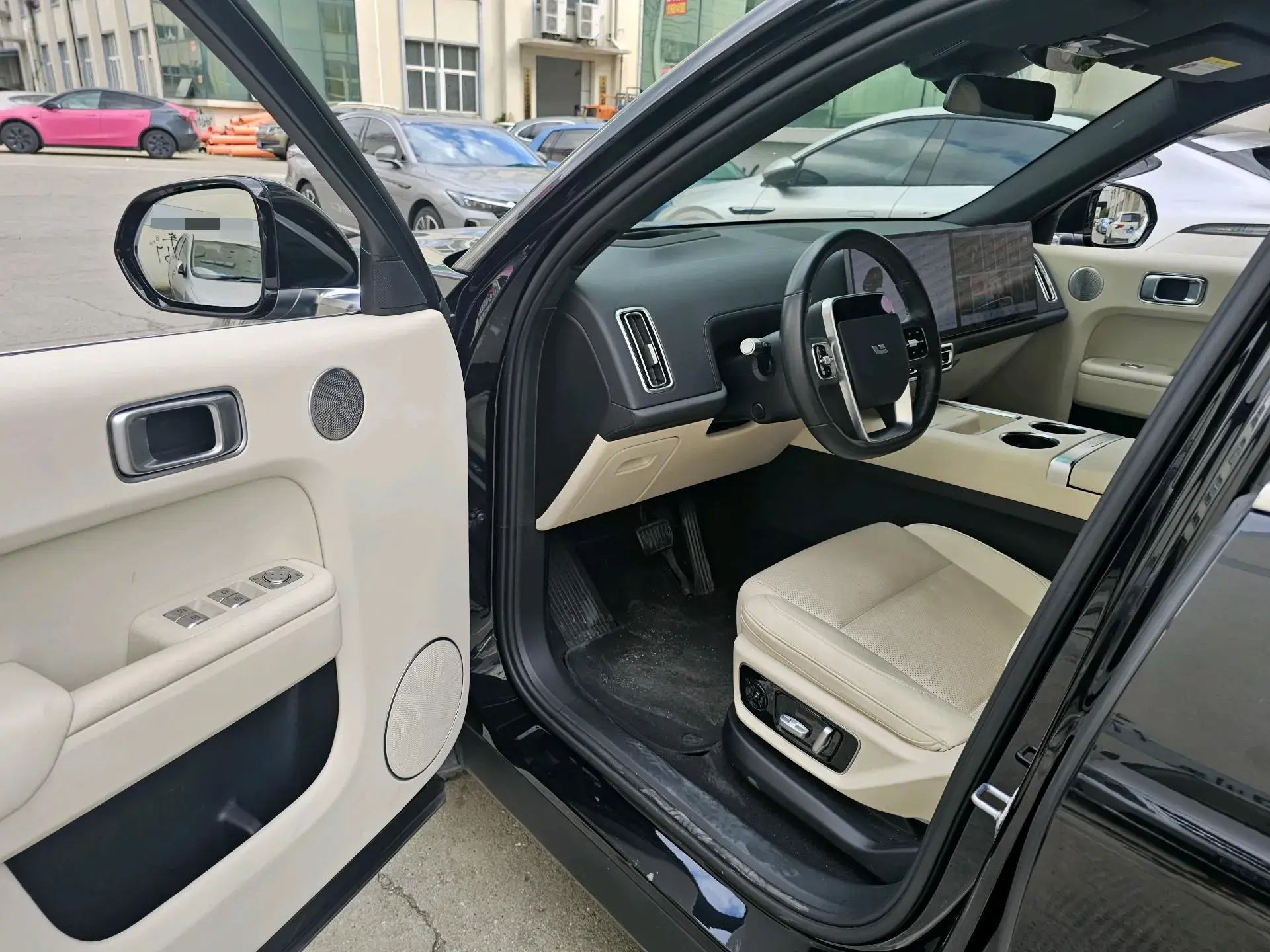 2023 LI L7 thumbnail 3