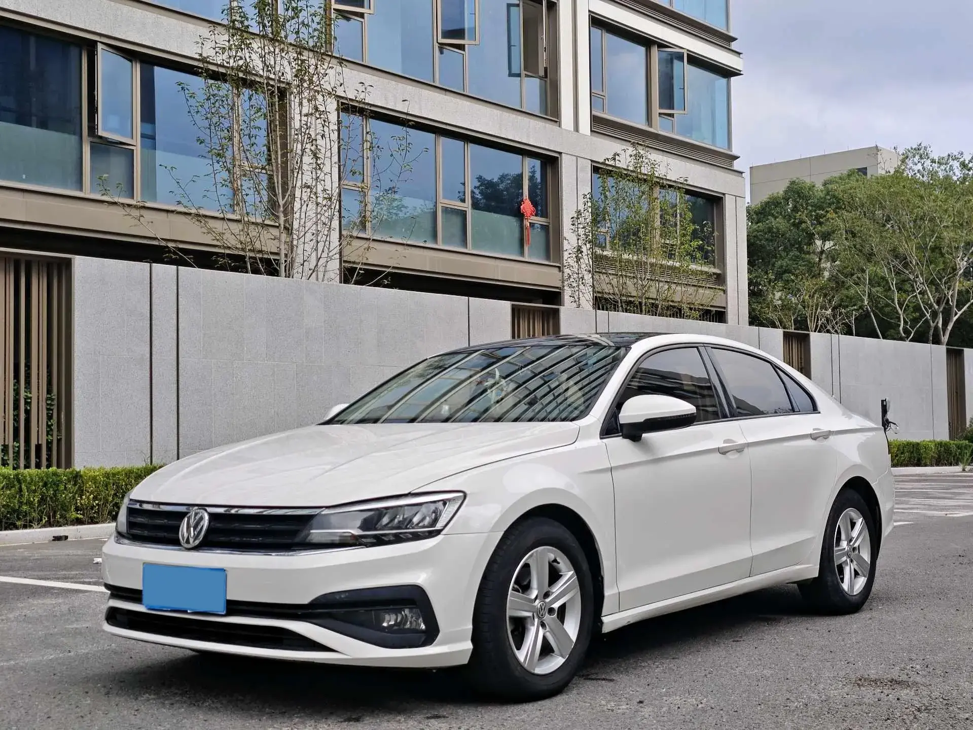 2019 VOLKSWAGEN LAMANDO view 1