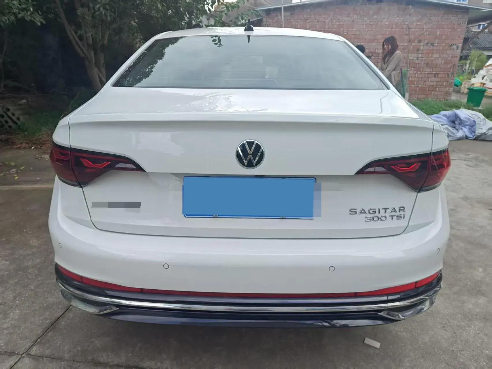 2025 VOLKSWAGEN SAGITAR thumbnail 2