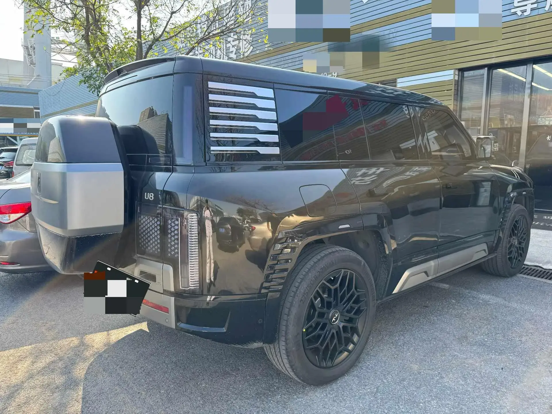 2023 YANGWANG U8 thumbnail 3