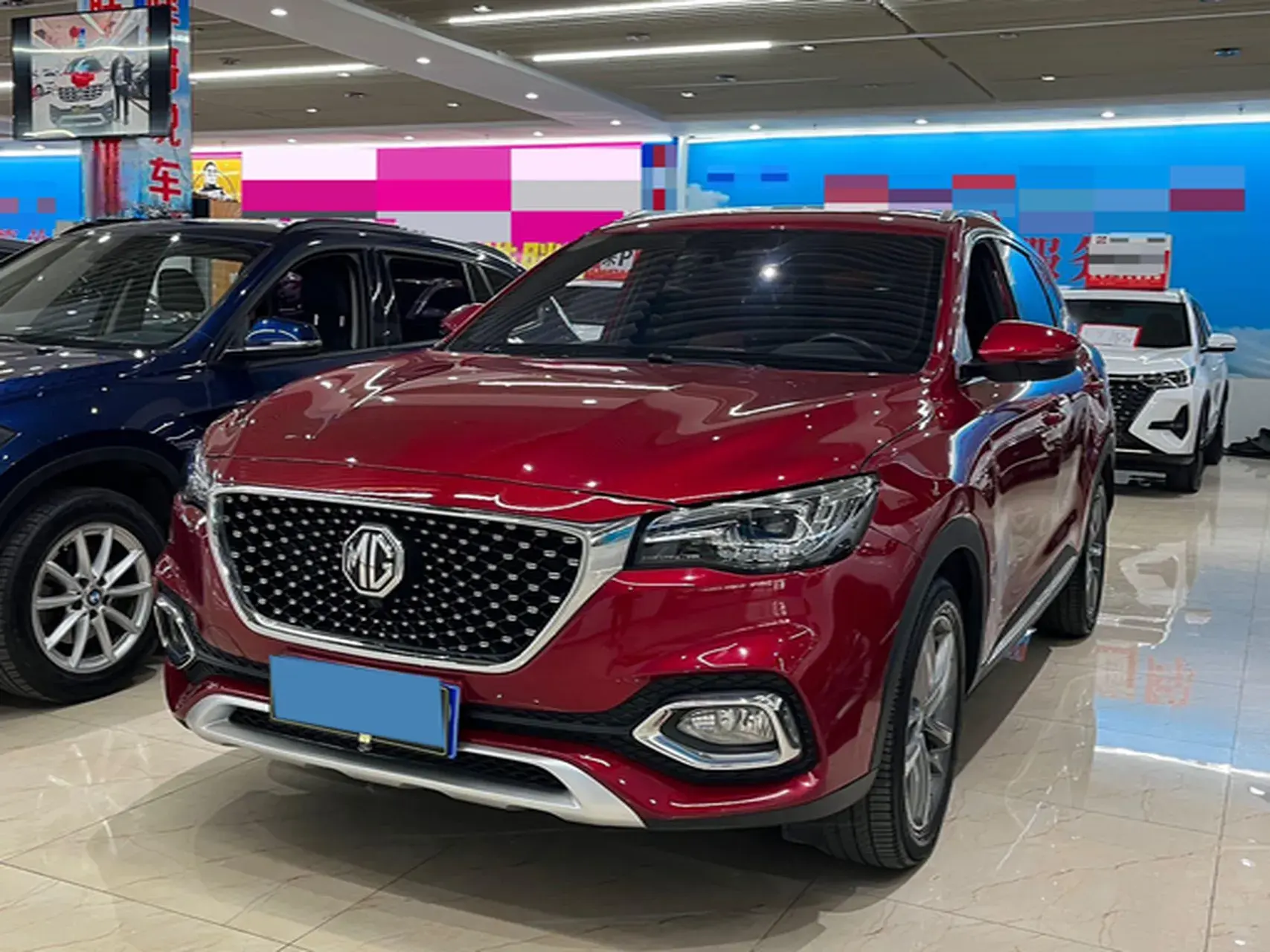 2019 MG HS view 1