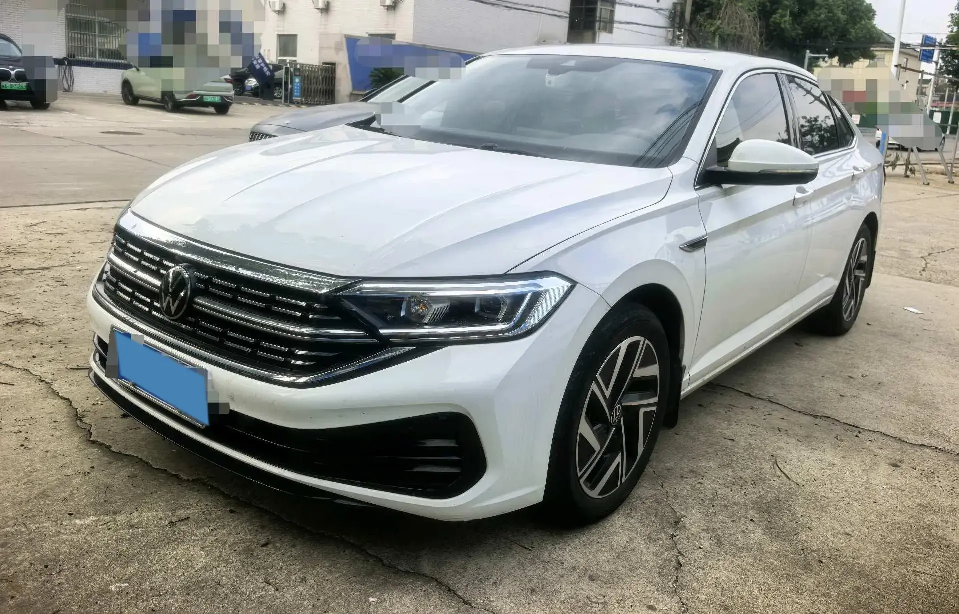 2023 VOLKSWAGEN SAGITAR view 1