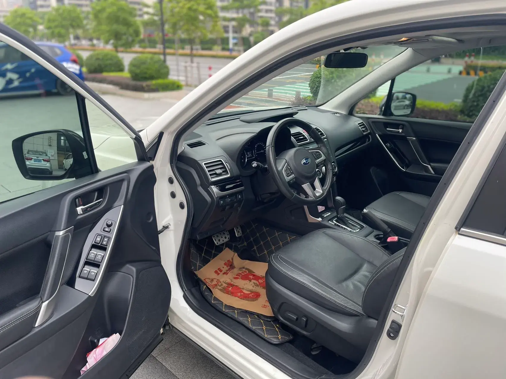 2018 SUBARU FORESTER thumbnail 4