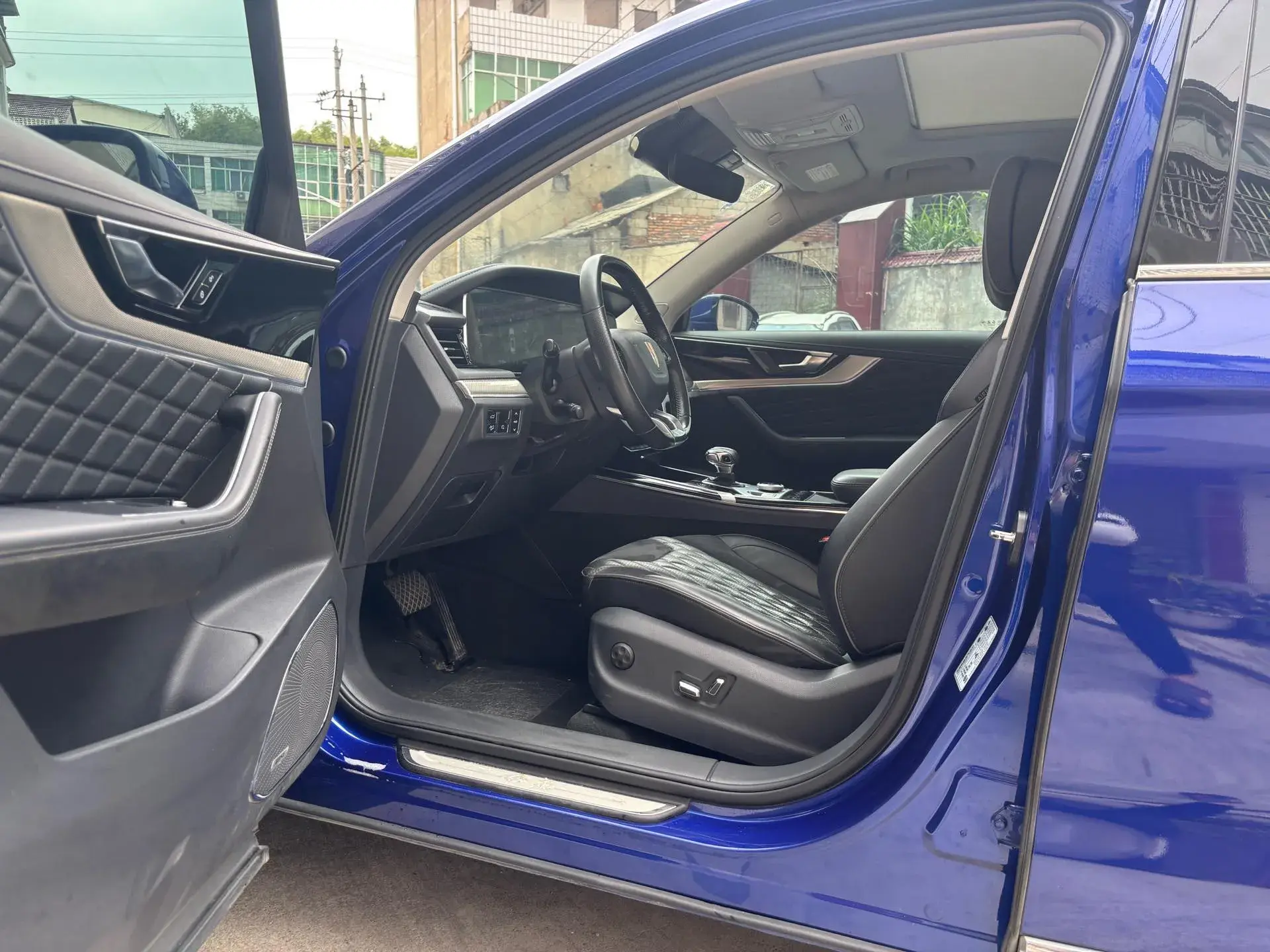 2019 HONGQI HS5 thumbnail 4