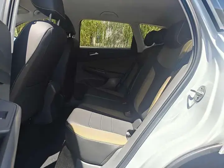 2019 JETTA VS5 thumbnail 4