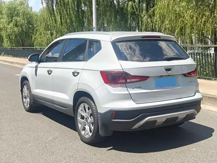 2019 JETTA VS5 thumbnail 3