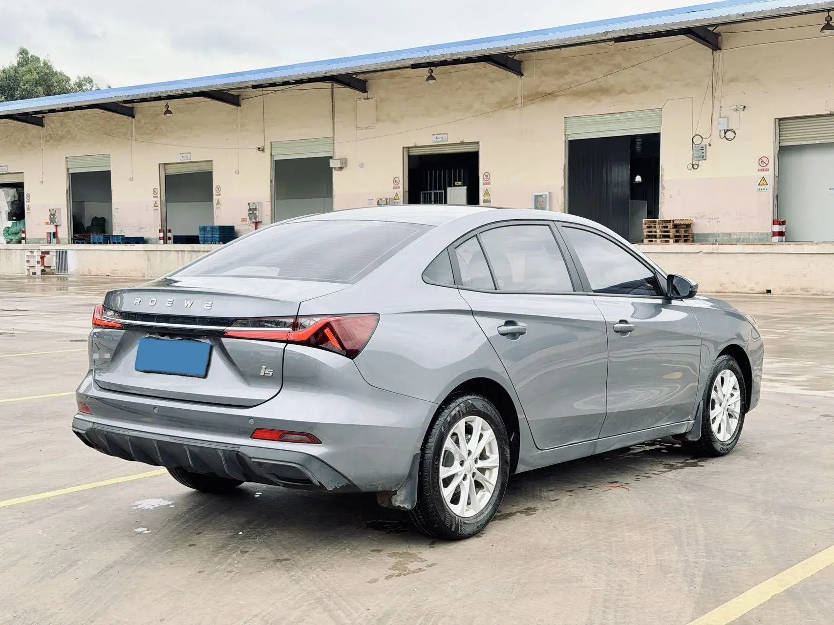 2023 ROEWE I5 thumbnail 4