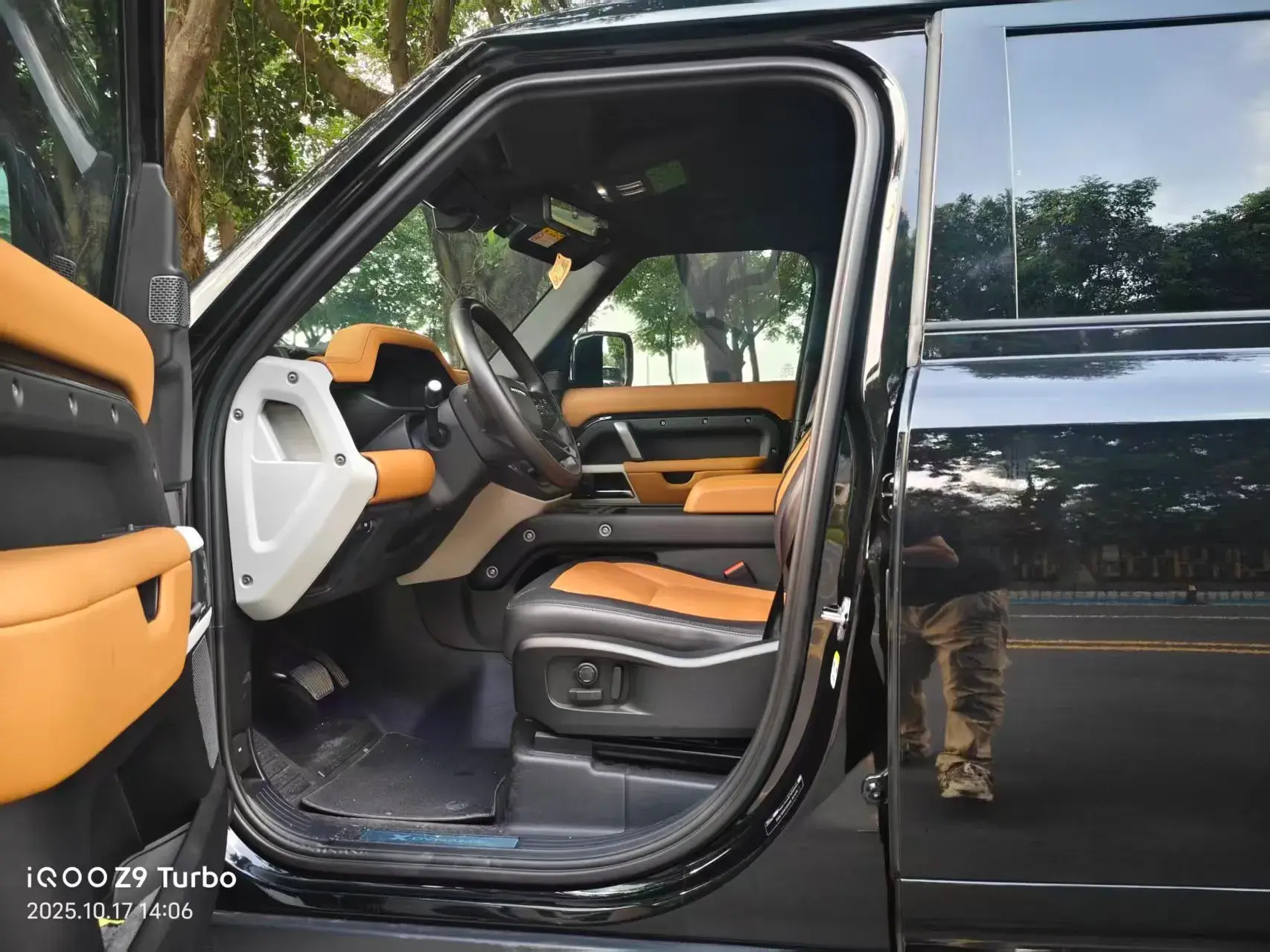 2024 LAND ROVER thumbnail 2