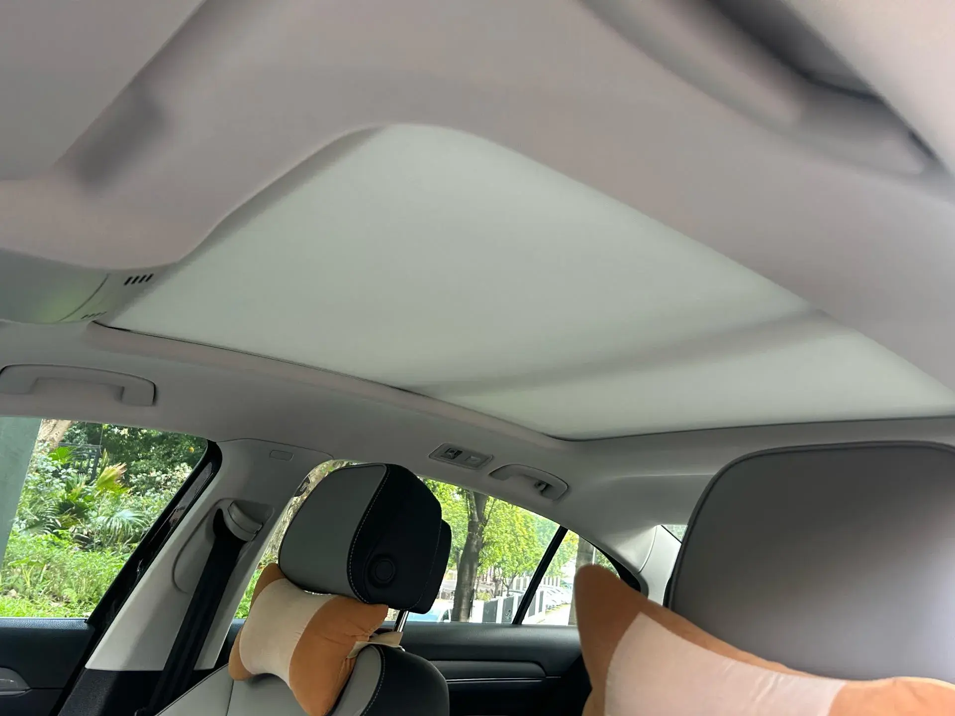 2023 VOLKSWAGEN MAGOTAN thumbnail 4