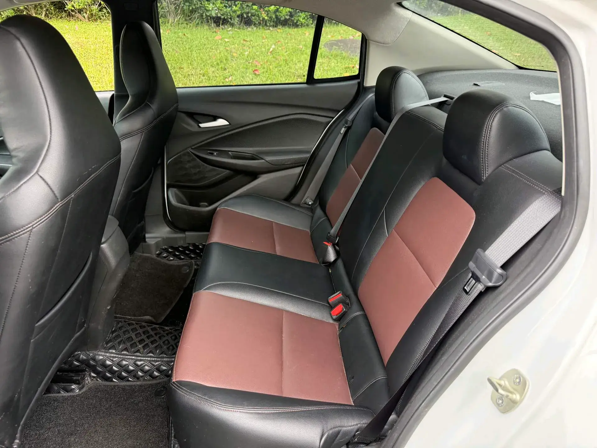 2021 CHEVROLET CAVALIER thumbnail 3