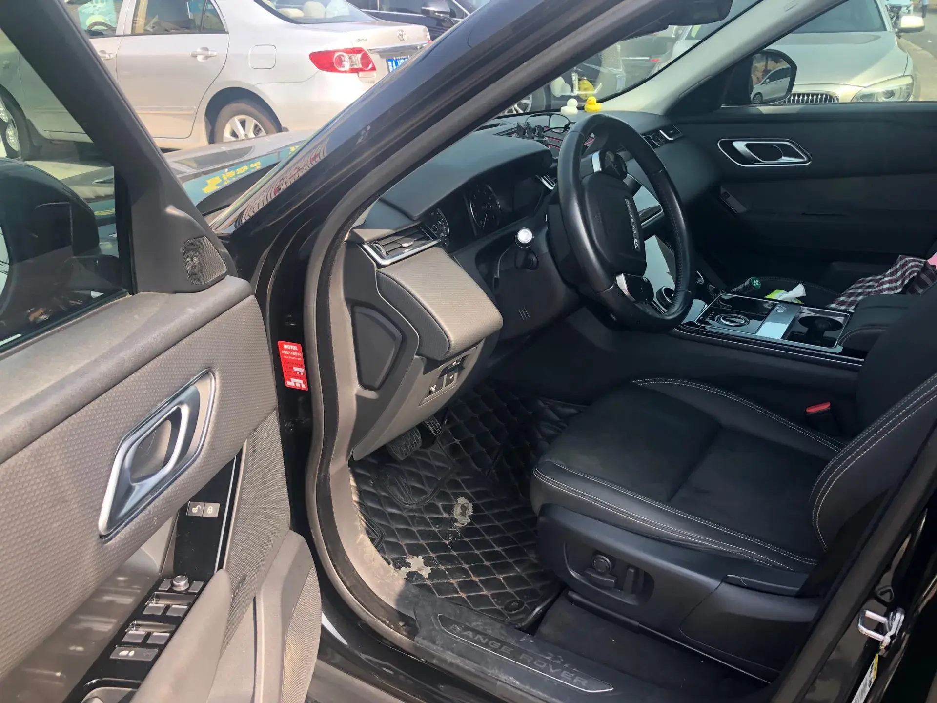 2020 LAND ROVER thumbnail 2