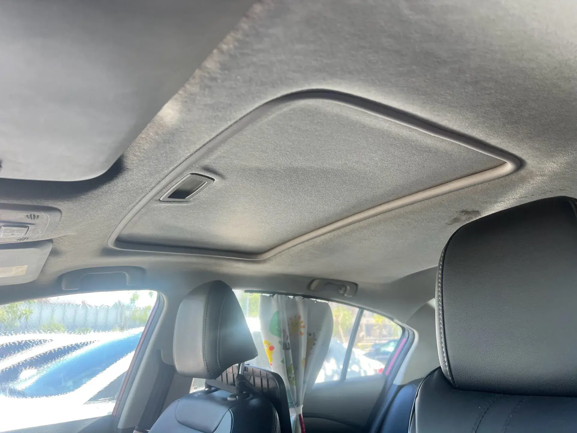 2019 CHEVROLET CAVALIER thumbnail 3