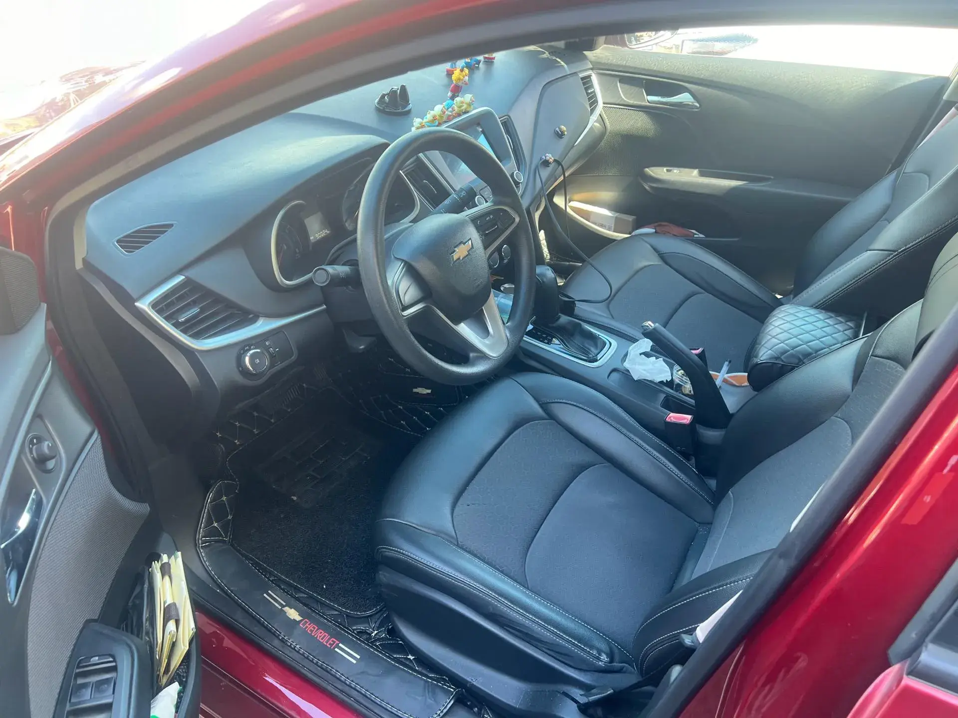 2019 CHEVROLET CAVALIER thumbnail 2