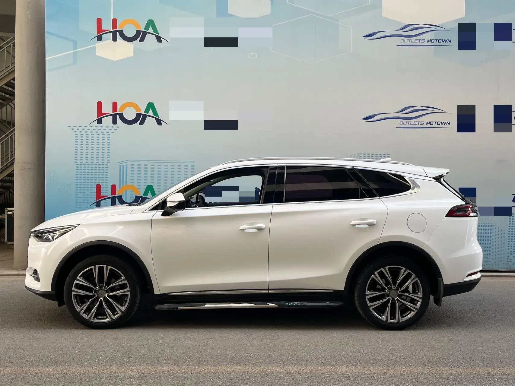 2018 BYD TANG thumbnail 4