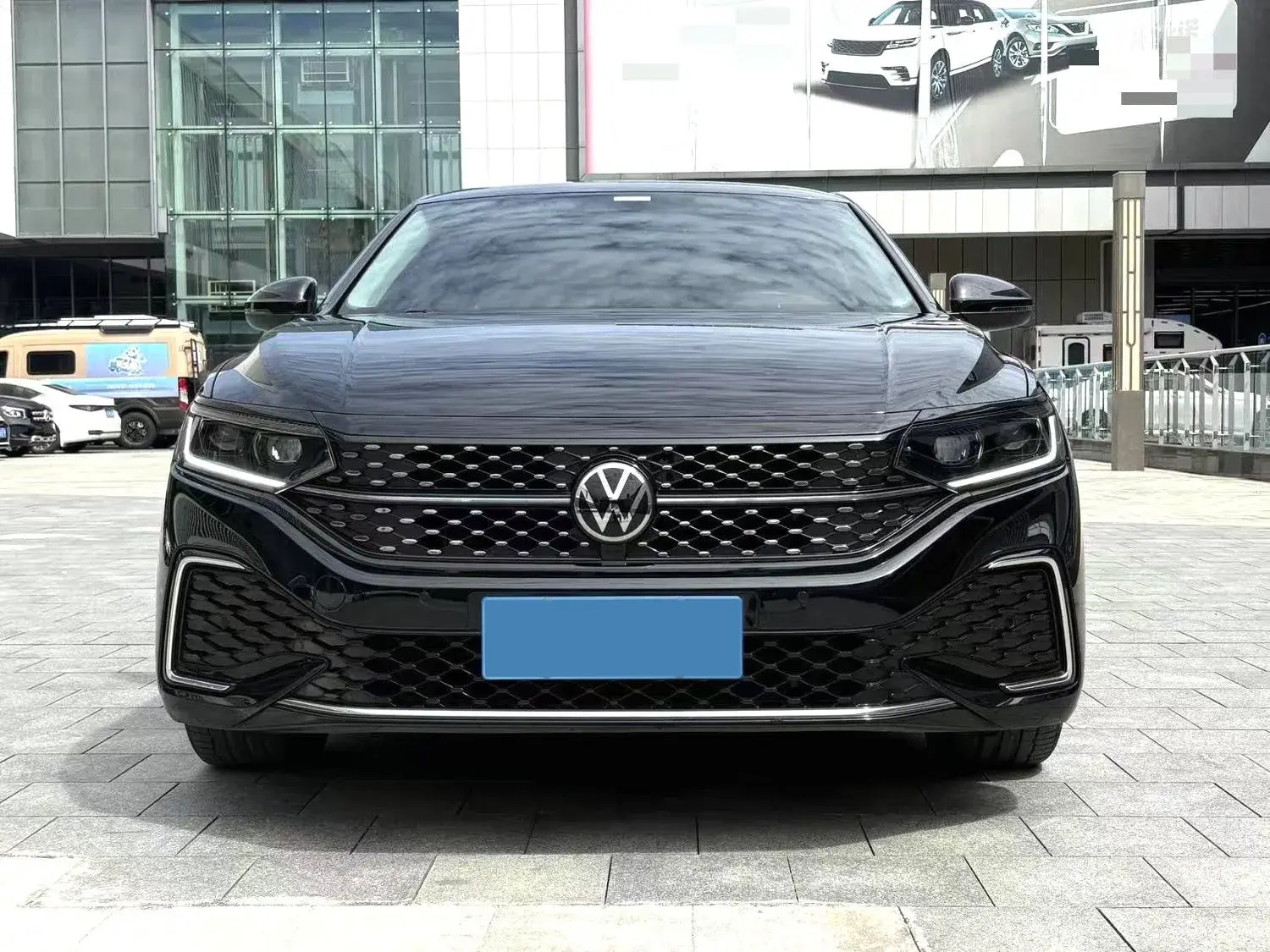2024 VOLKSWAGEN PASSAT thumbnail 2