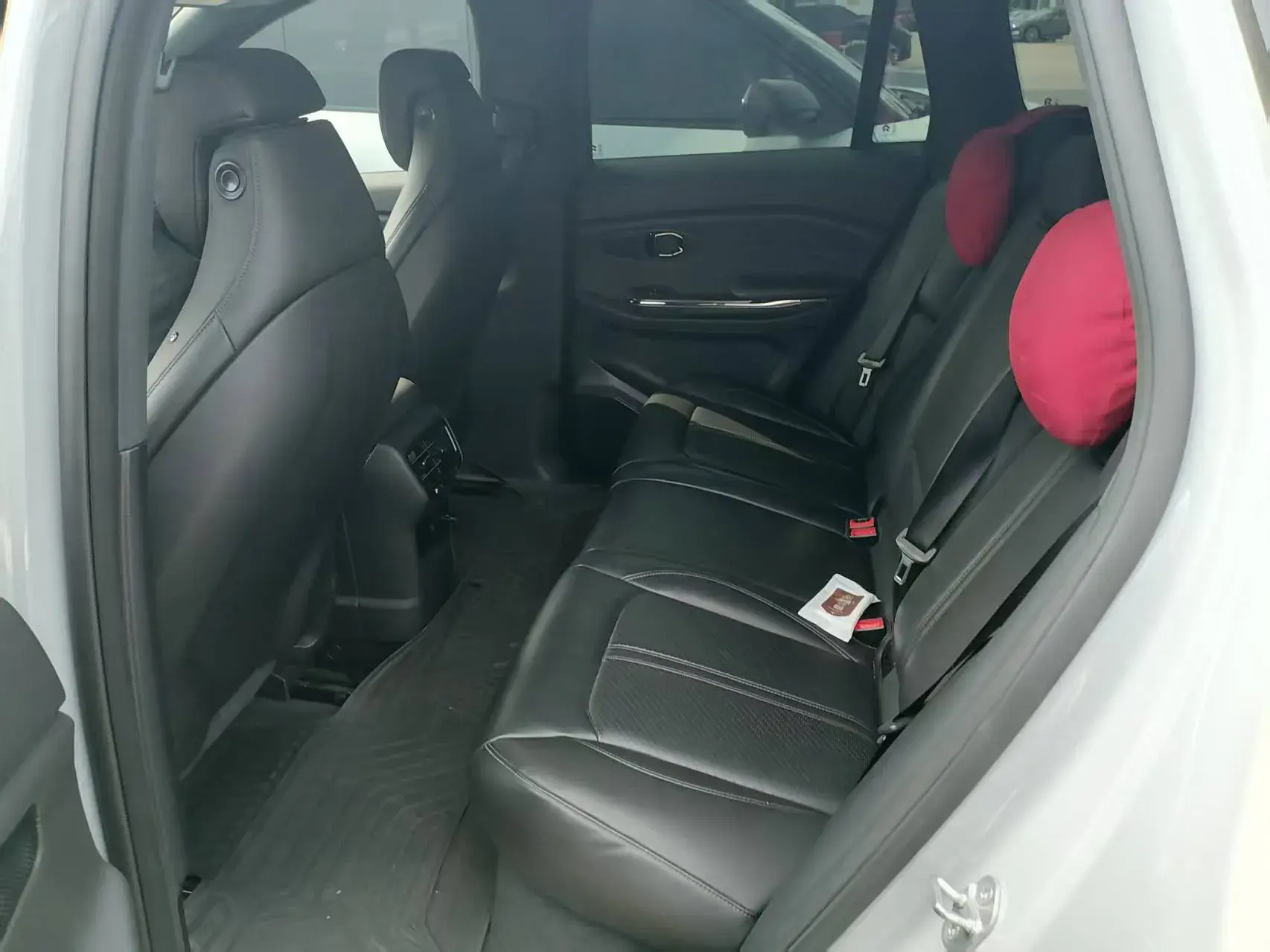 2020 NIO ES6 thumbnail 4