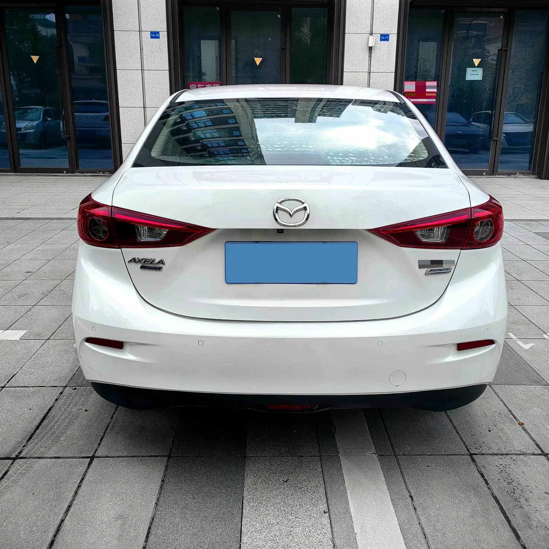 2017 MAZDA 3 thumbnail 3