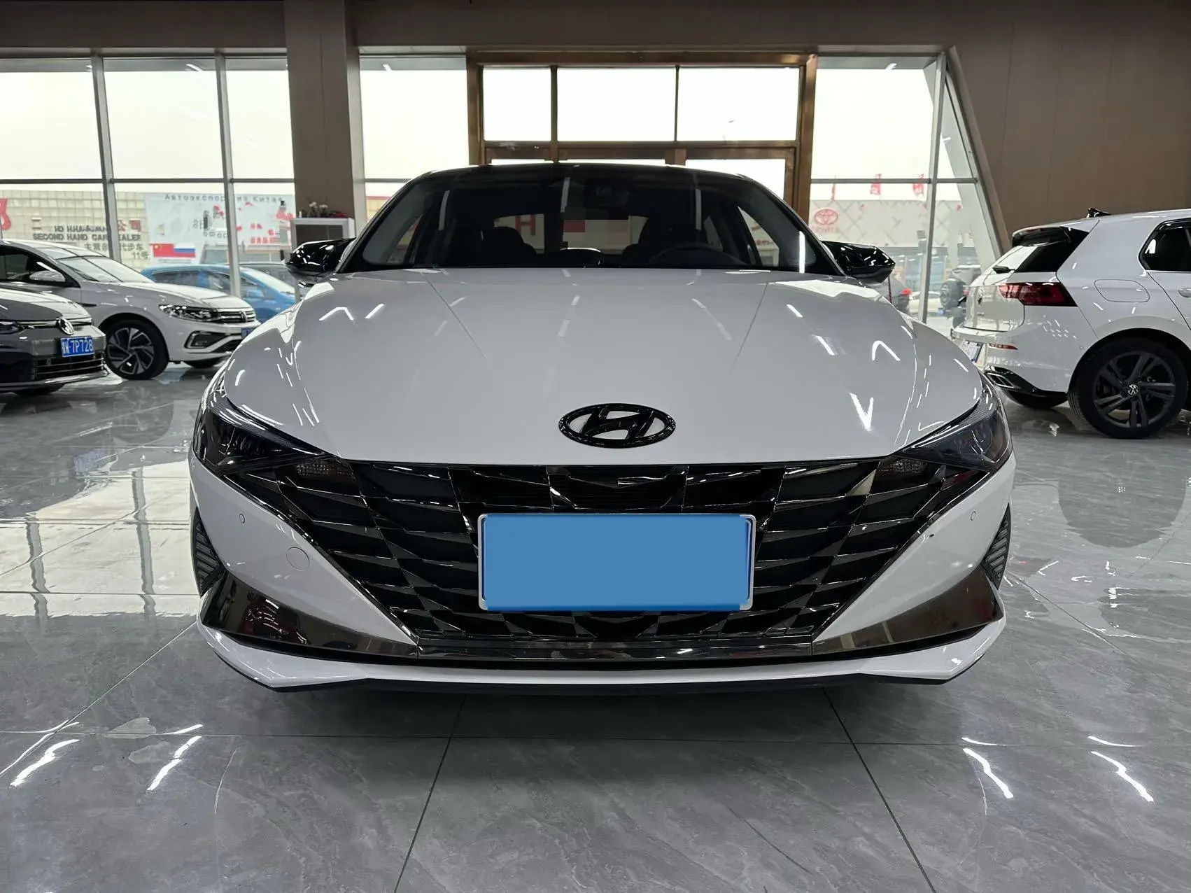 2022 HYUNDAI ELANTRA thumbnail 2