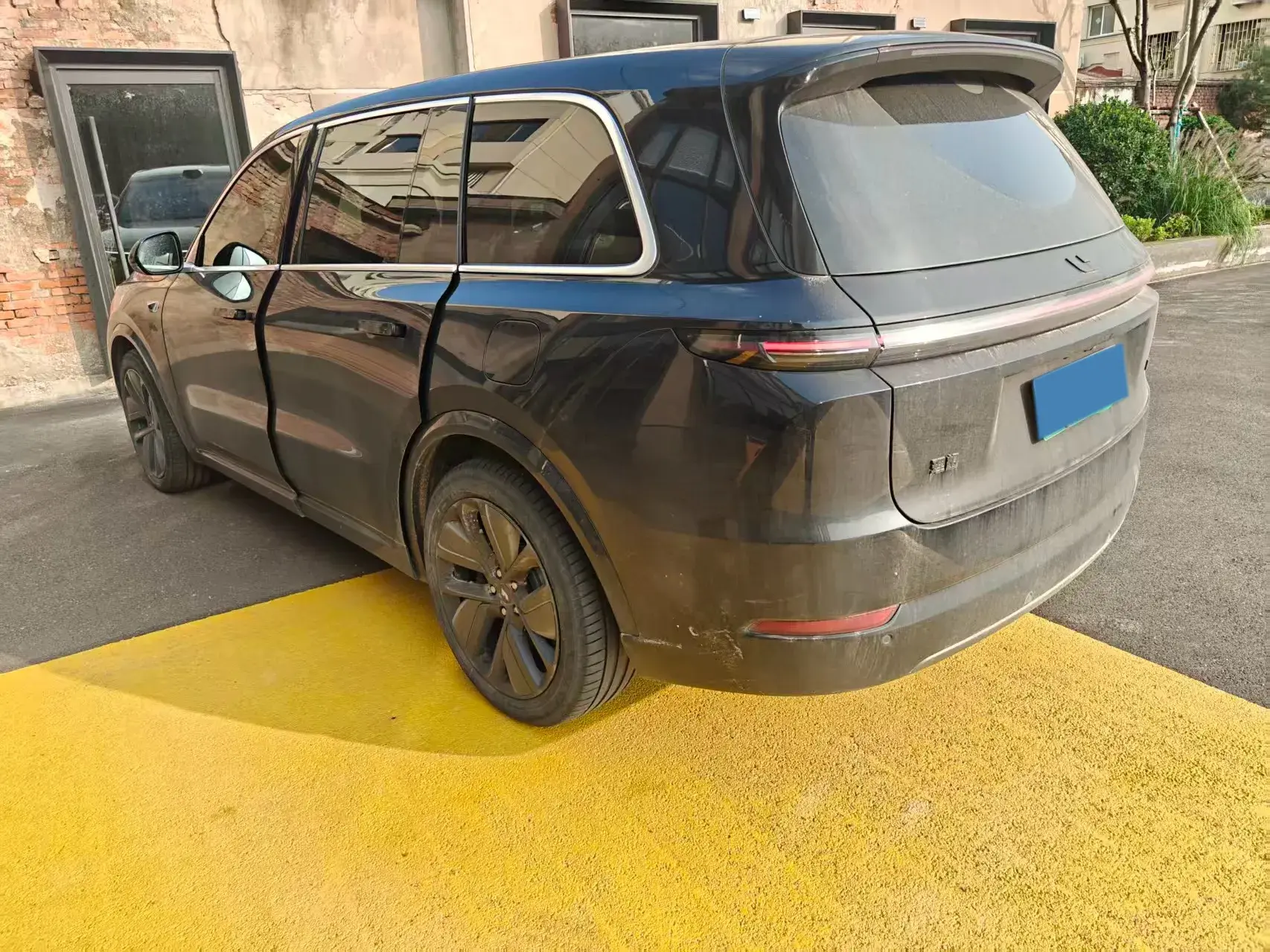 2022 LI L9 thumbnail 3