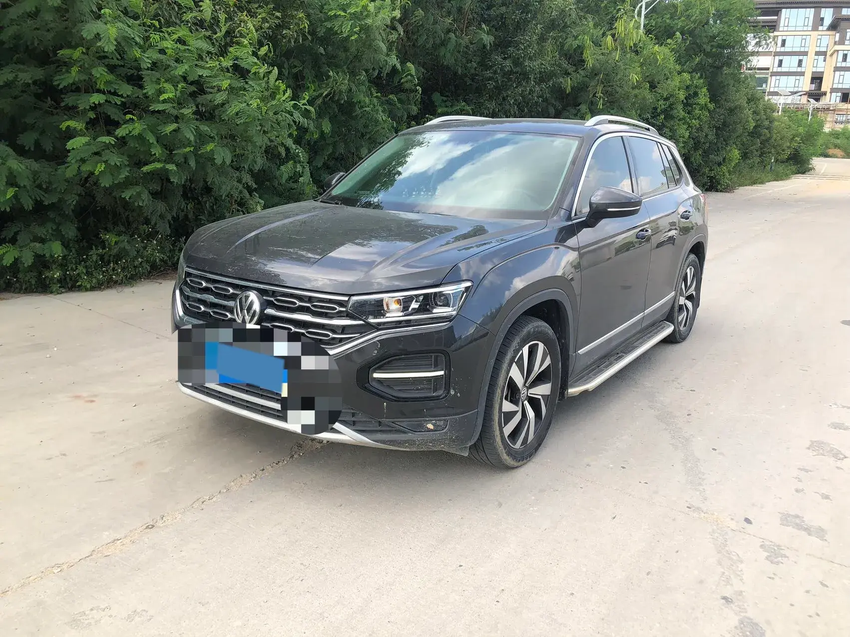2019 VOLKSWAGEN TAYRON view 1