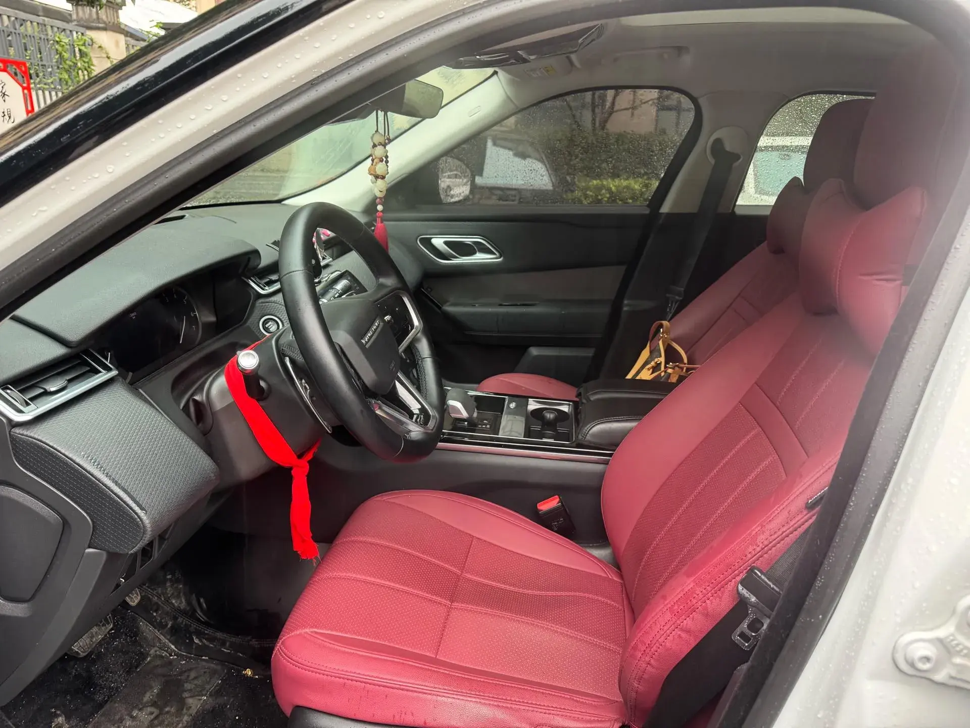 2022 LAND ROVER thumbnail 3