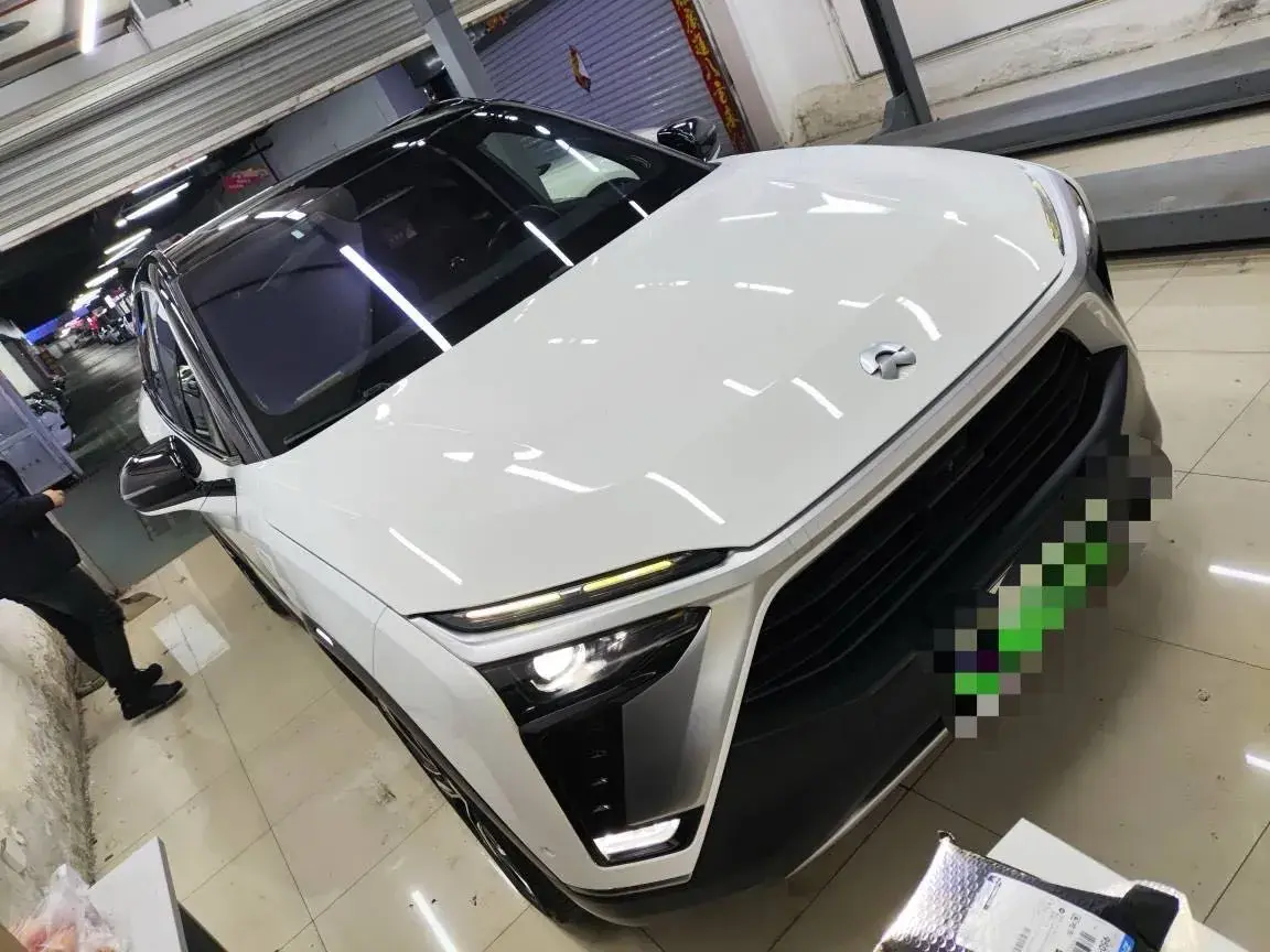 2020 NIO ES8 thumbnail 2