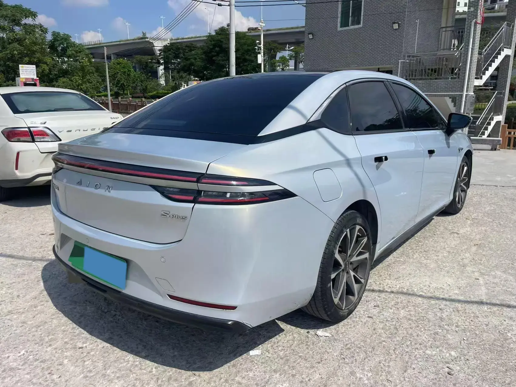 2022 AION S thumbnail 4