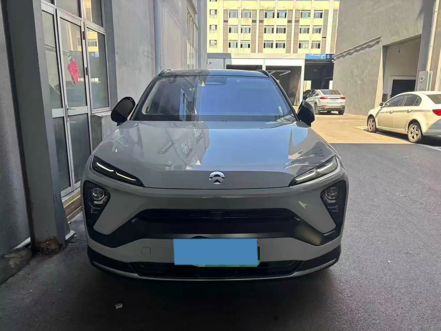 2019 NIO ES6 thumbnail 4