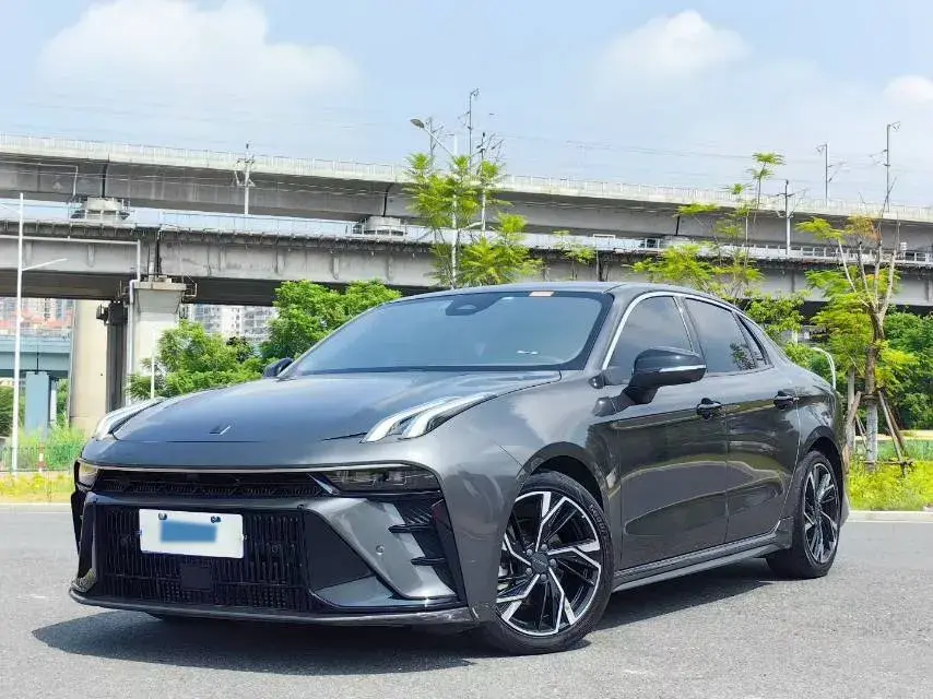 2023 LYNK&CO 03 view 1