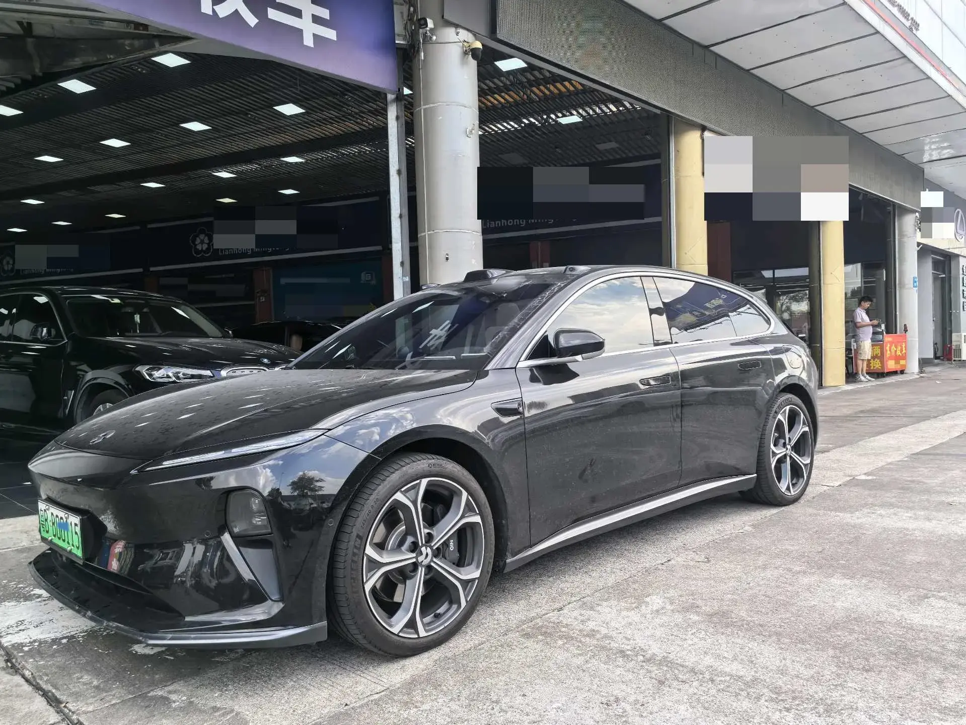 2024 NIO ET5T view 1