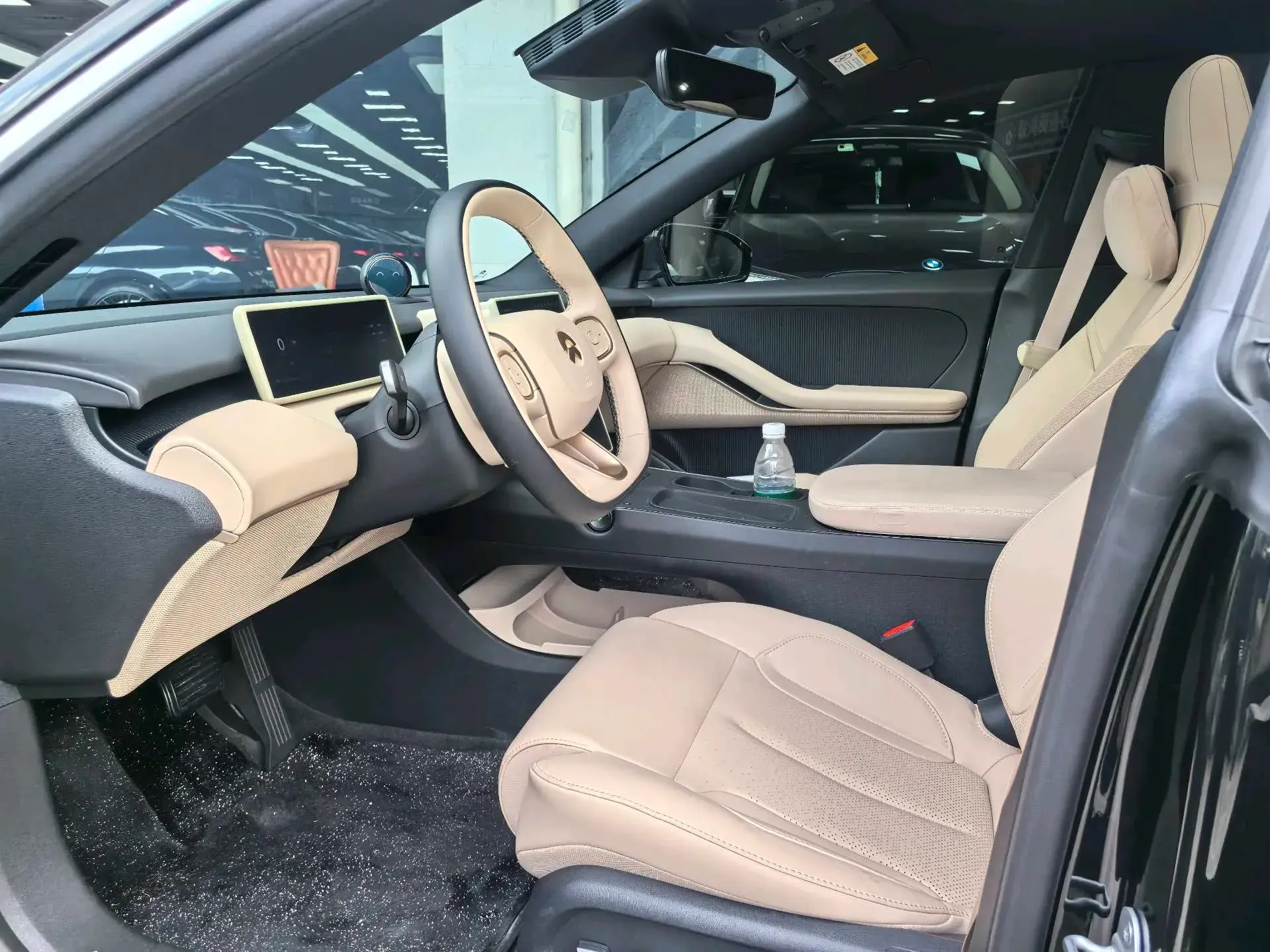 2024 NIO ET5T thumbnail 3