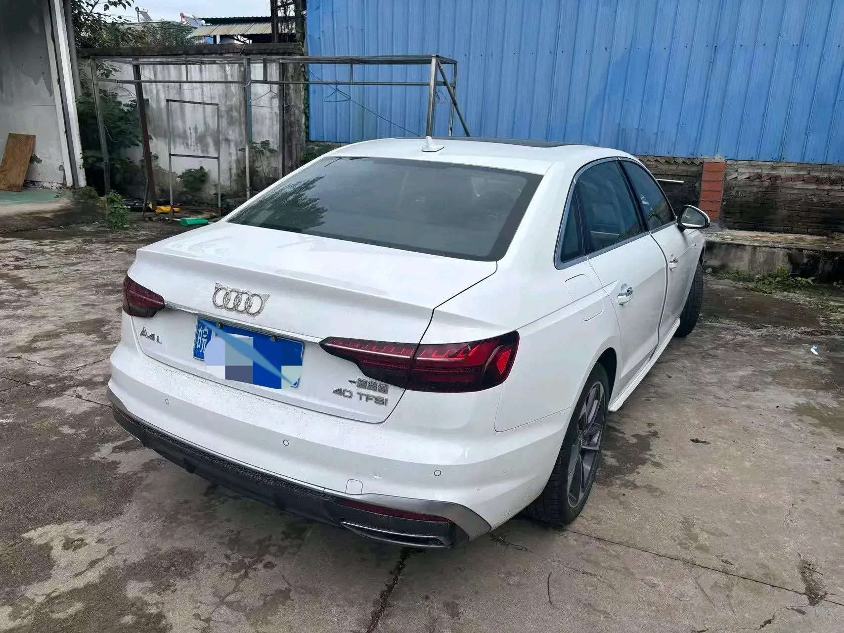 2020 AUDI A4L thumbnail 2