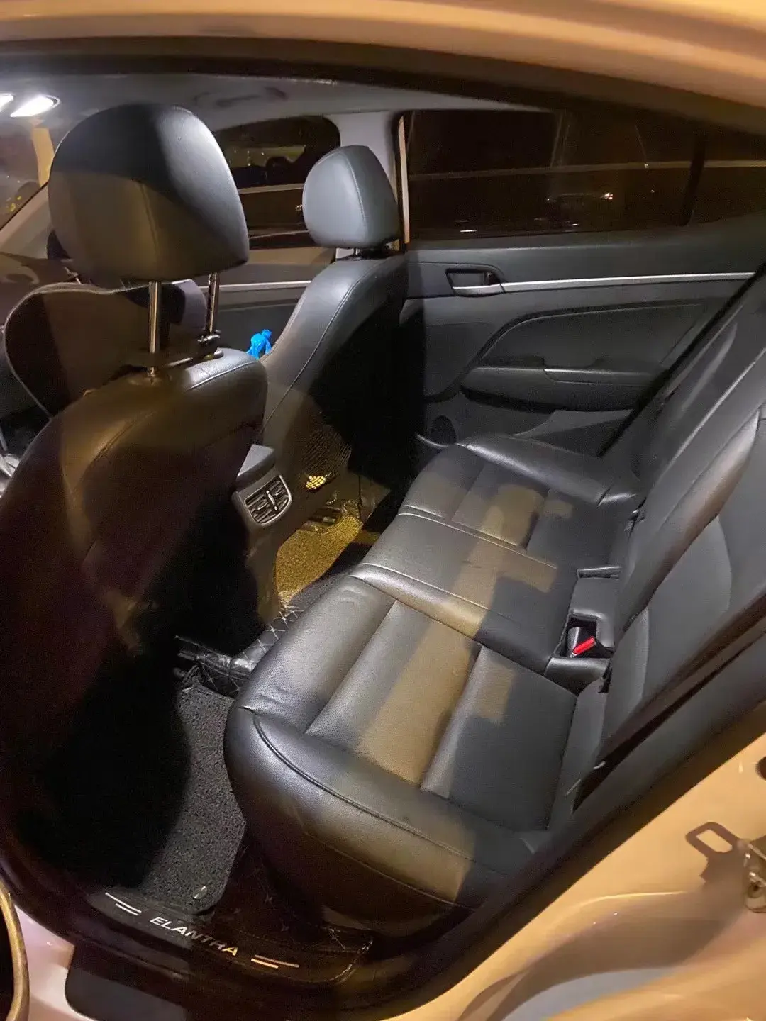 2019 HYUNDAI ELANTRA thumbnail 3