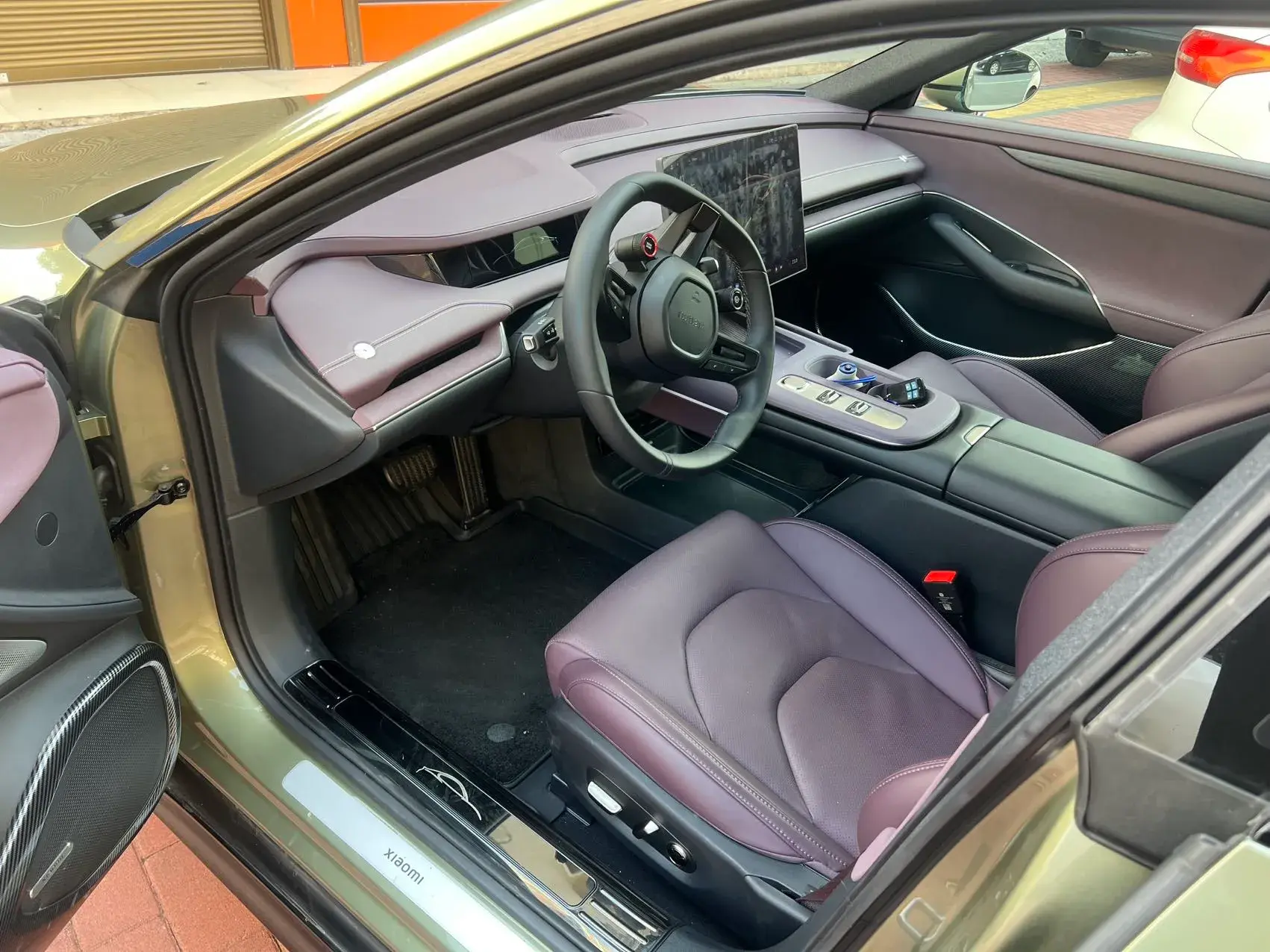 2024 MI SU7 thumbnail 2