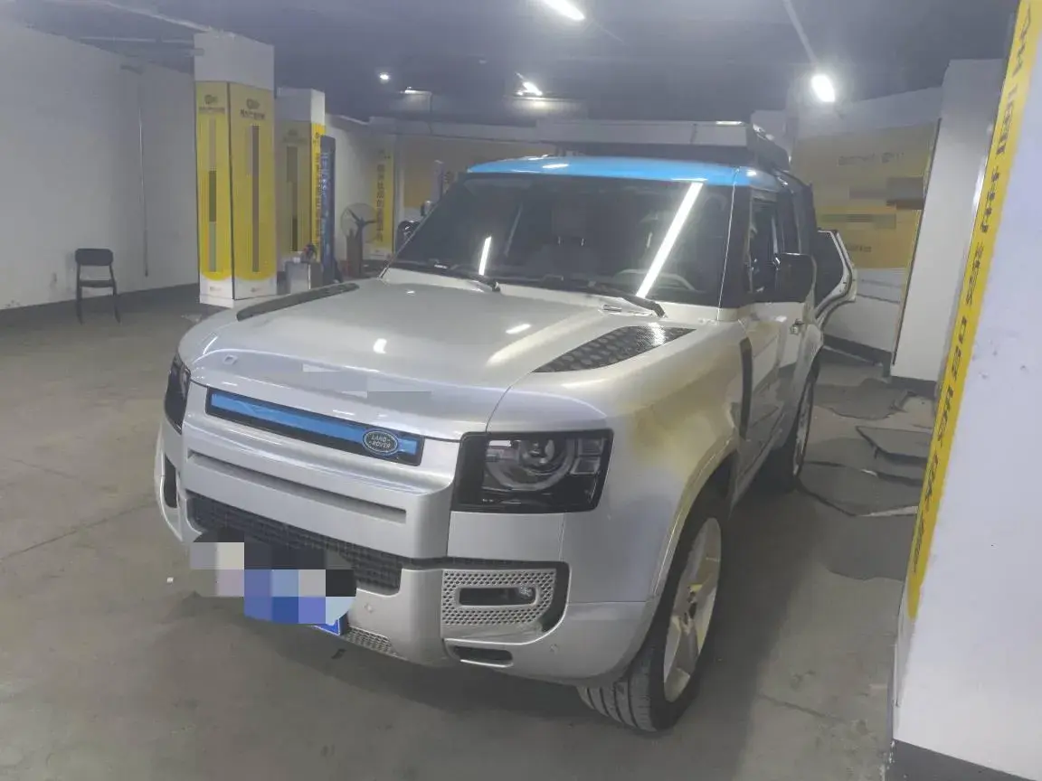 2022 LAND ROVER view 1