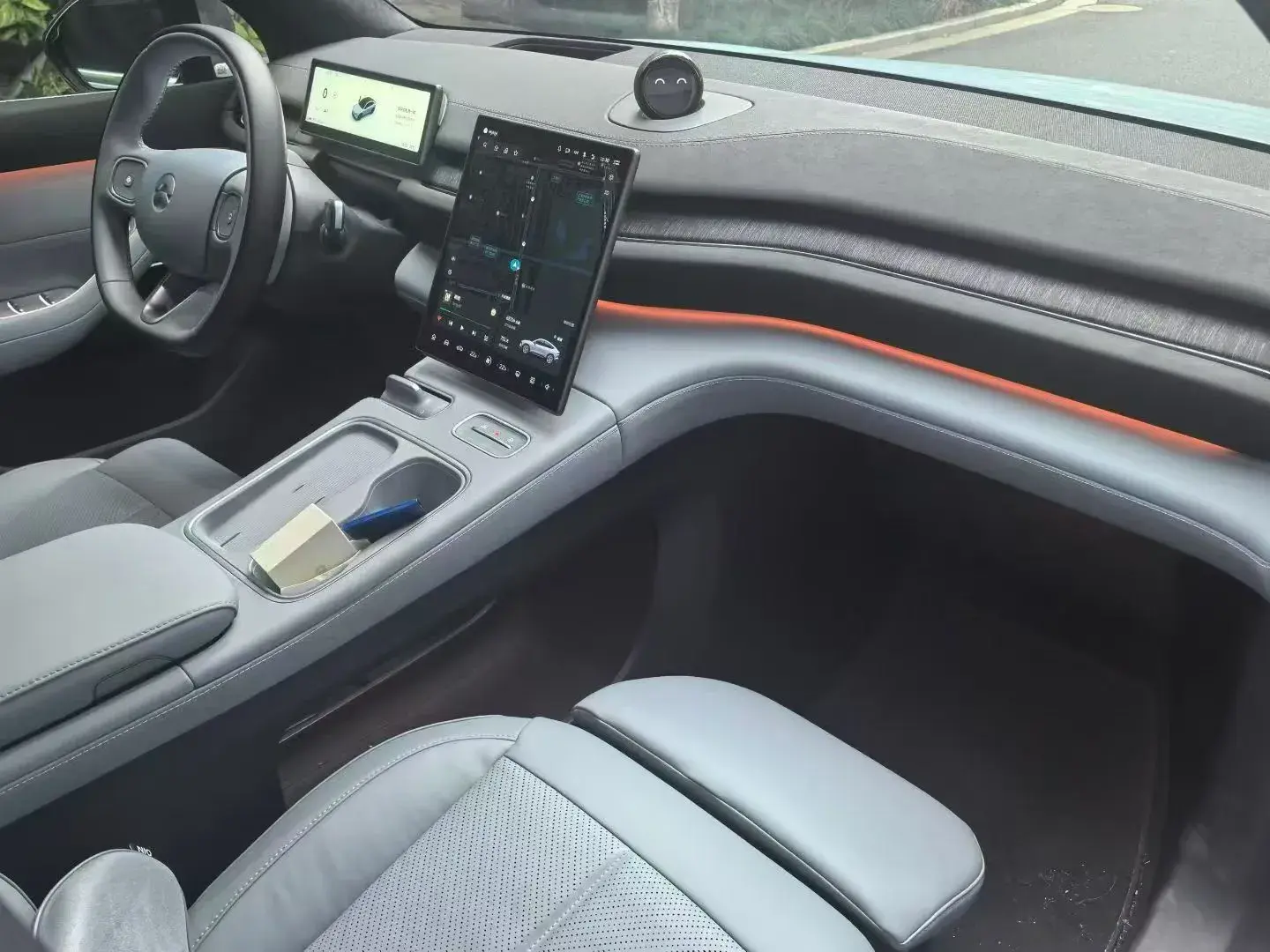 2023 NIO EC6 thumbnail 3