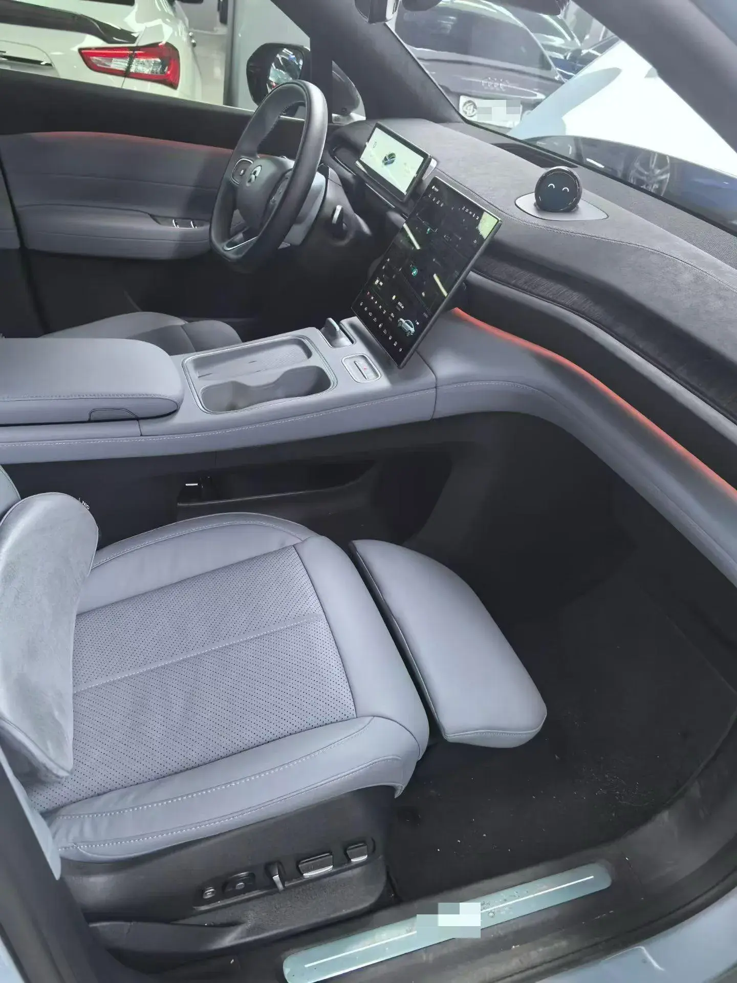 2023 NIO EC6 thumbnail 2