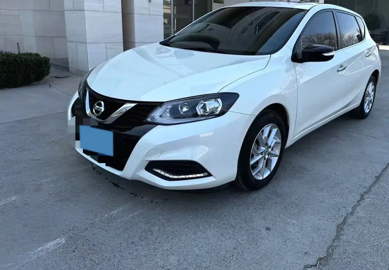 2024 NISSAN TIIDA view 1