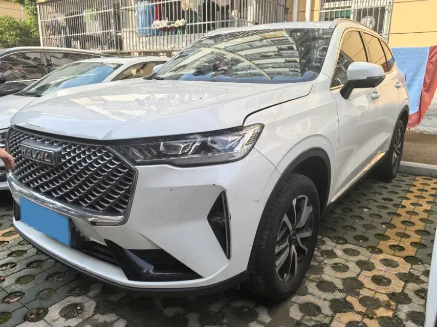2022 HAVAL H6 view 1
