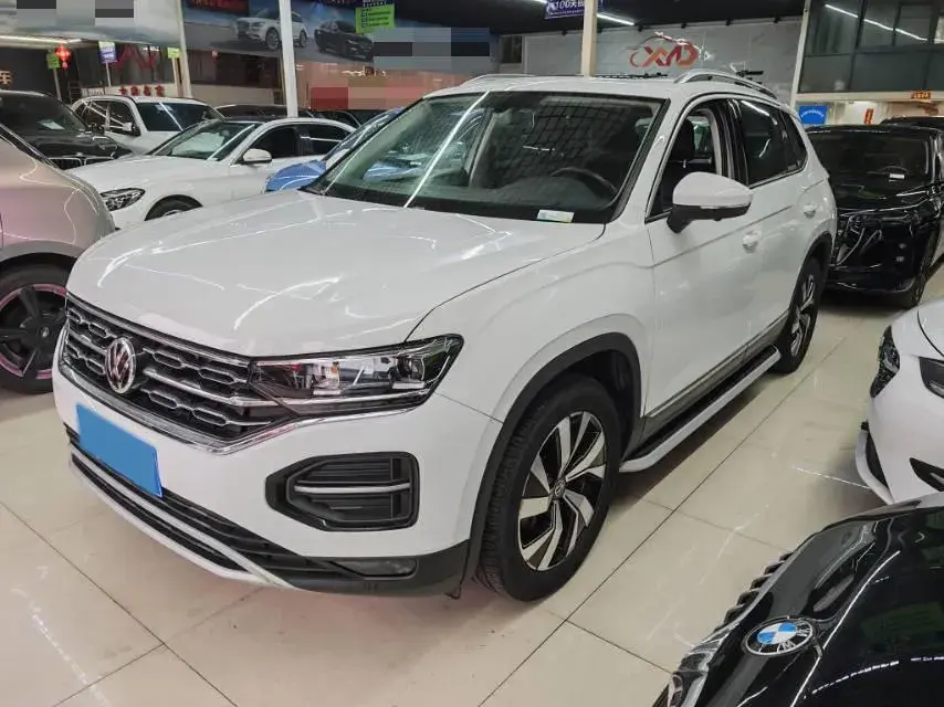 2019 VOLKSWAGEN TAYRON view 1