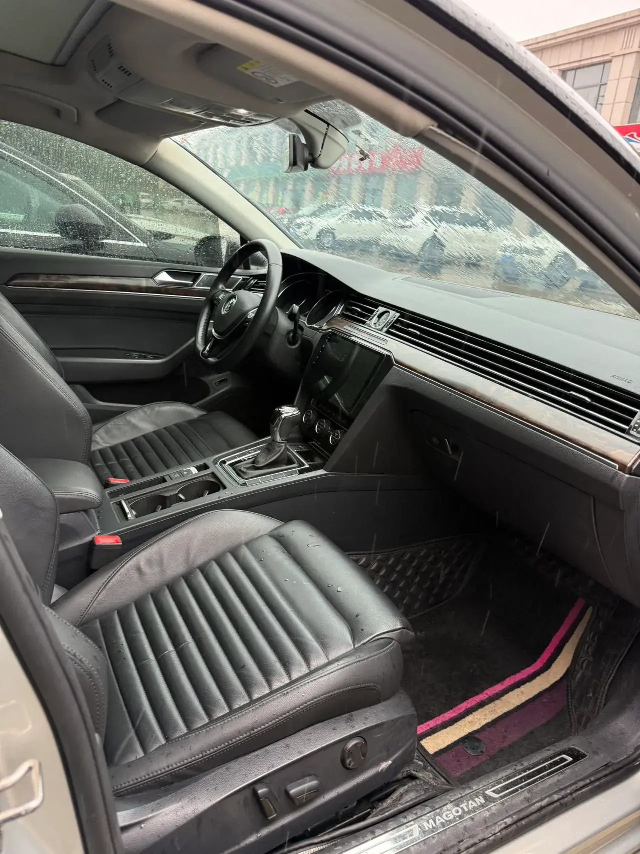 2018 VOLKSWAGEN MAGOTAN thumbnail 4