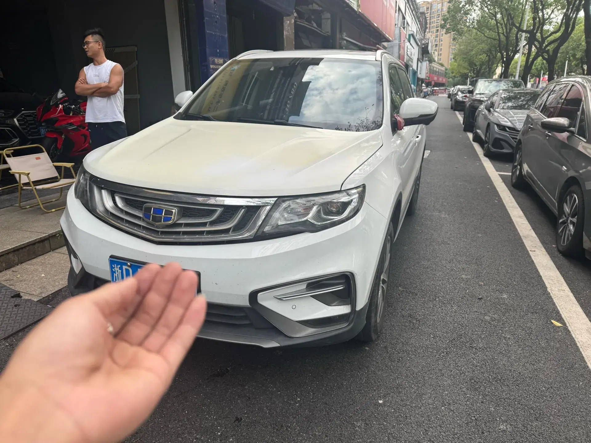 2018 GEELY AZKARRA thumbnail 2