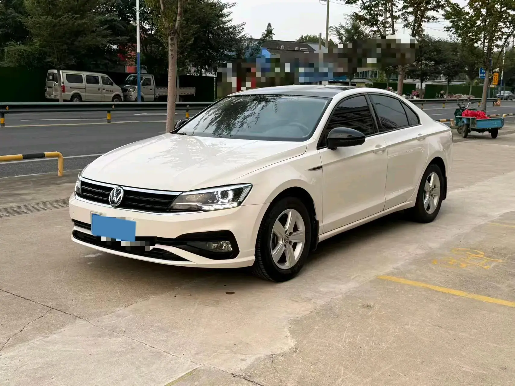 2019 VOLKSWAGEN LAMANDO view 1