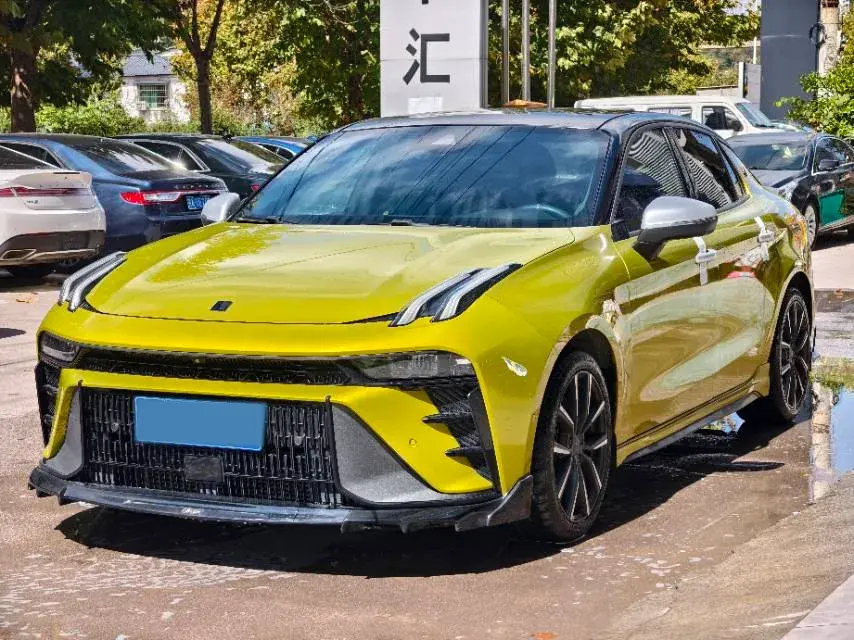 2023 LYNK&CO 03 view 1