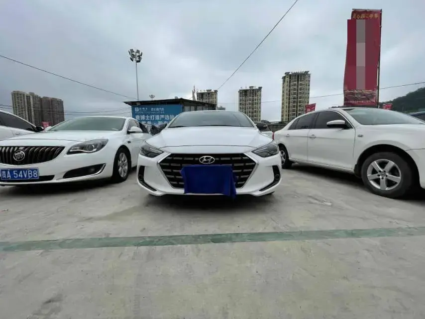 2019 HYUNDAI ELANTRA thumbnail 2