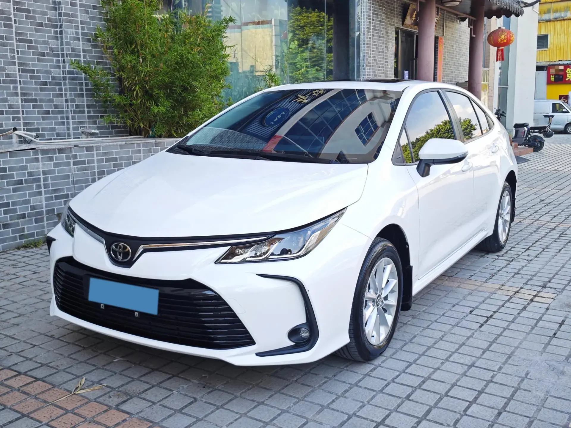 2021 TOYOTA COROLLA view 1
