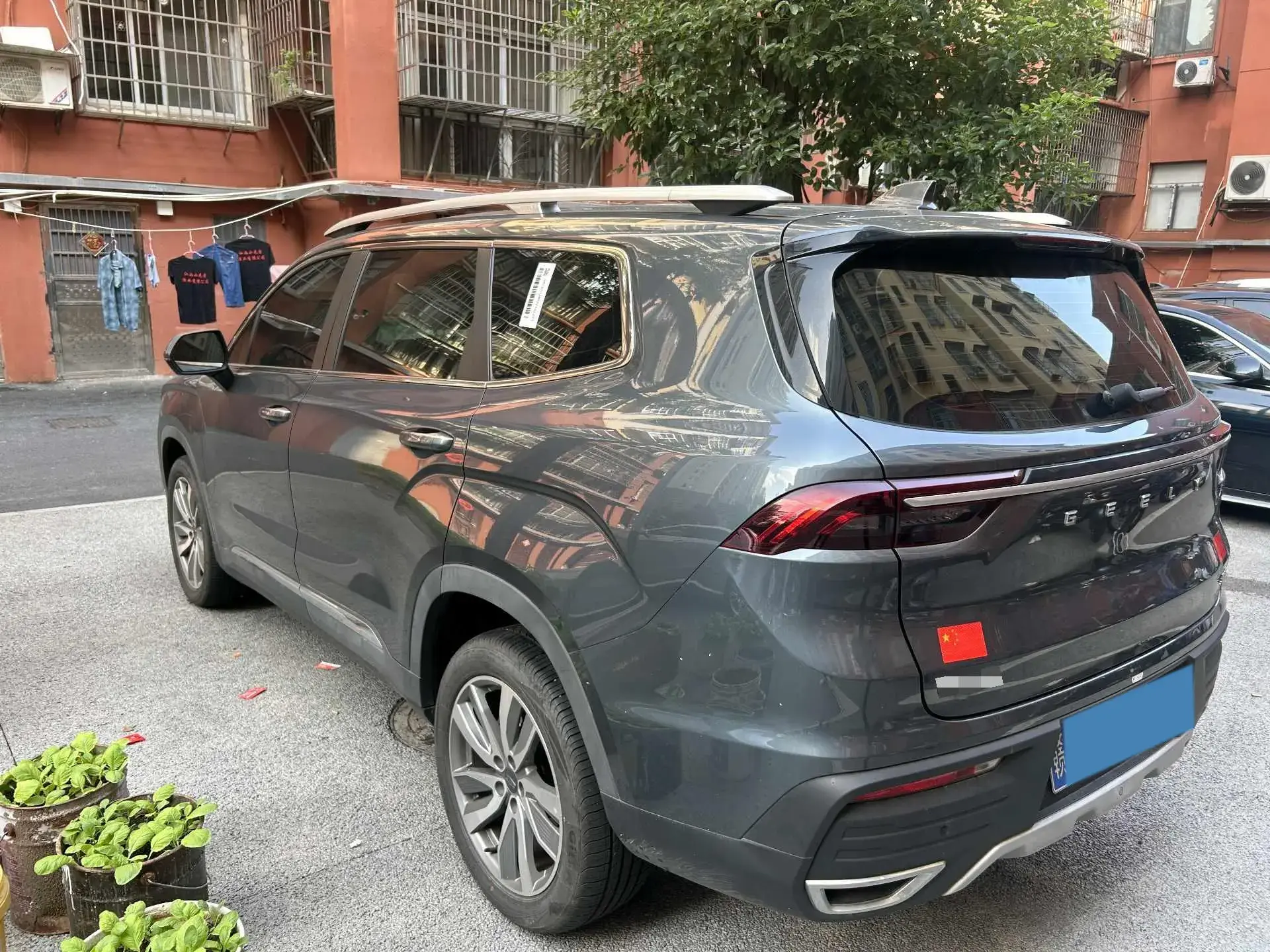 2022 GEELY OKAVANGO thumbnail 3